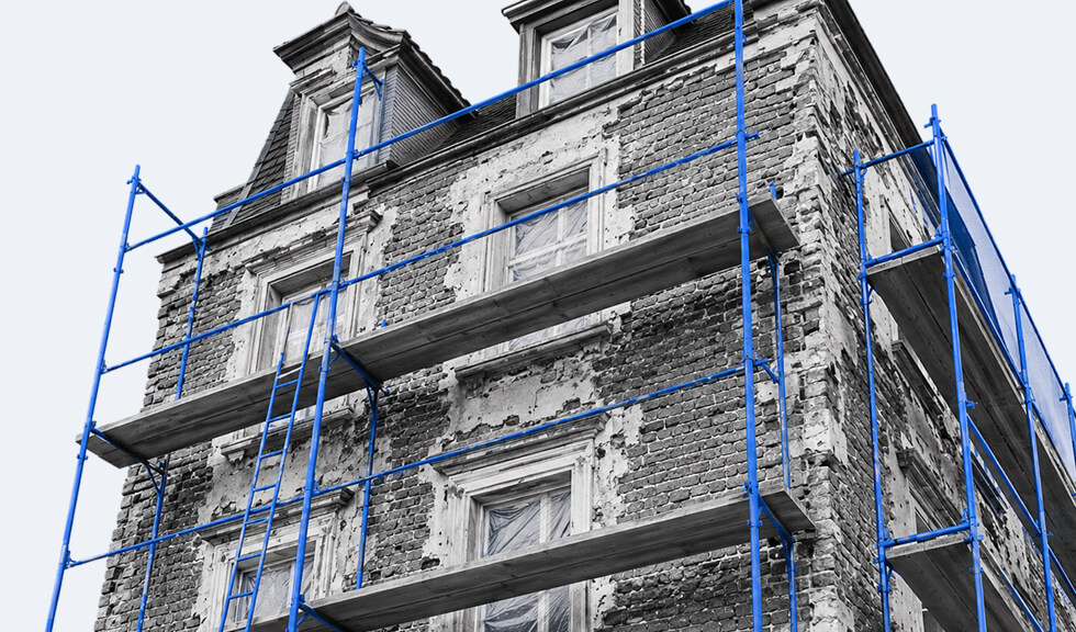 Altbau Mit Gerüst Vor Fassadensanierung