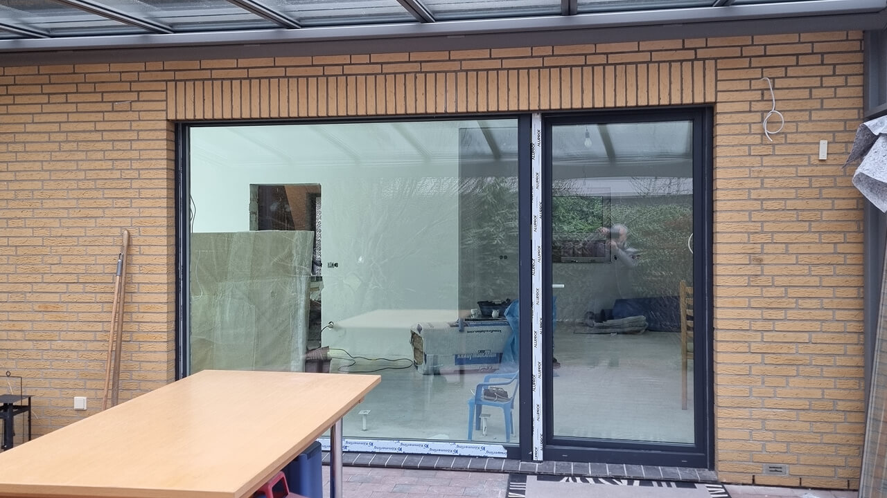 Neue Schiebetür An Saniertem Wohnhaus